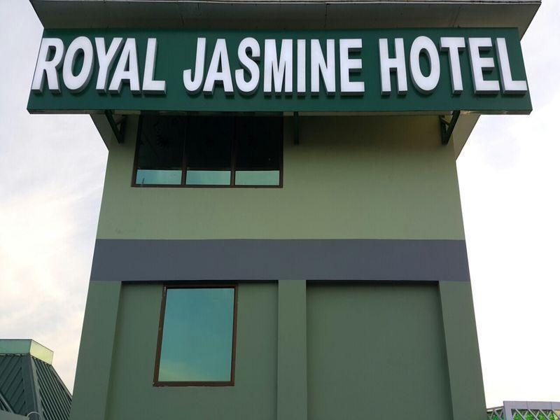 Royal Jasmine Hotel Pyin Oo Lwin Buitenkant foto